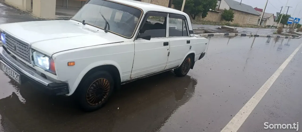 Lada (ВАЗ) 2107 2004 · 1.5 MT