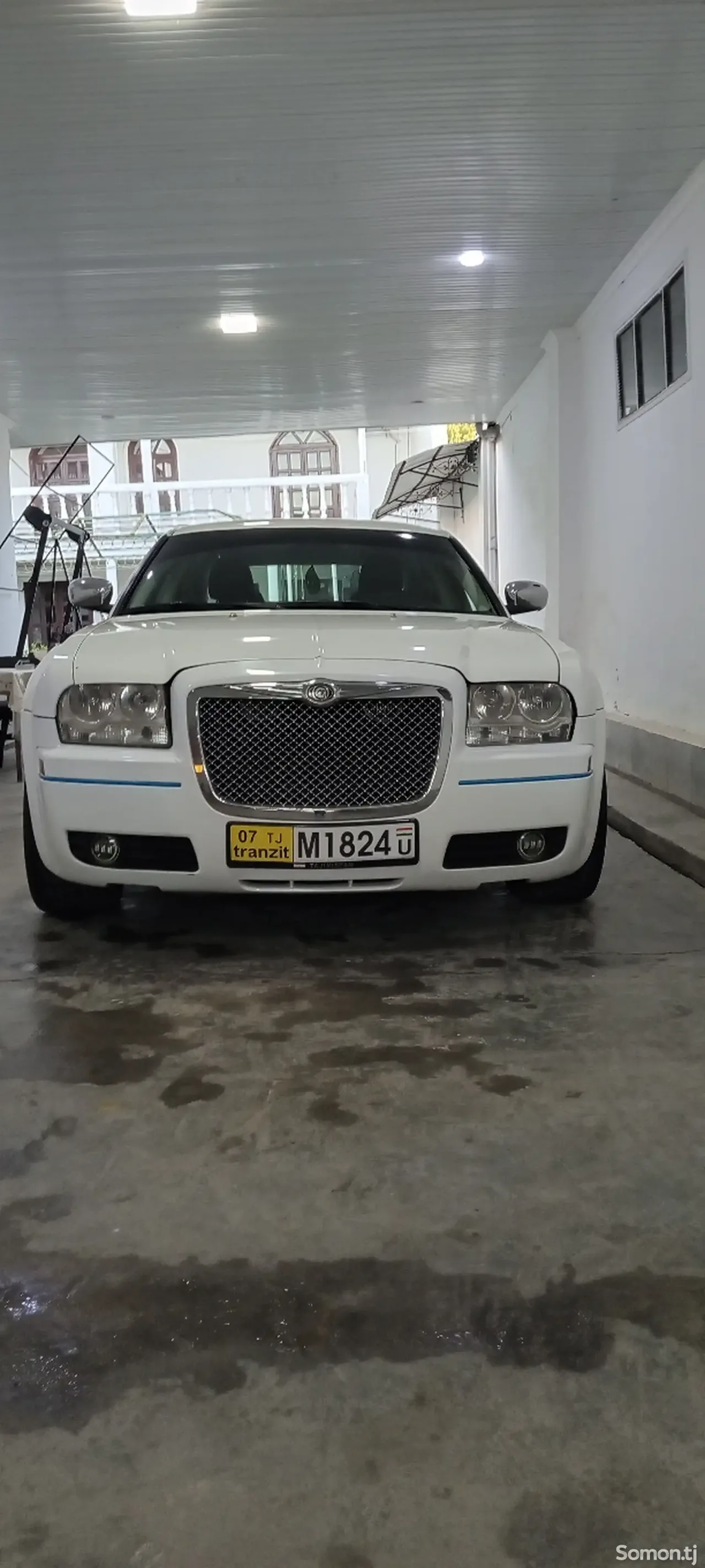 Chrysler 300C 2008 · 2.7 AT