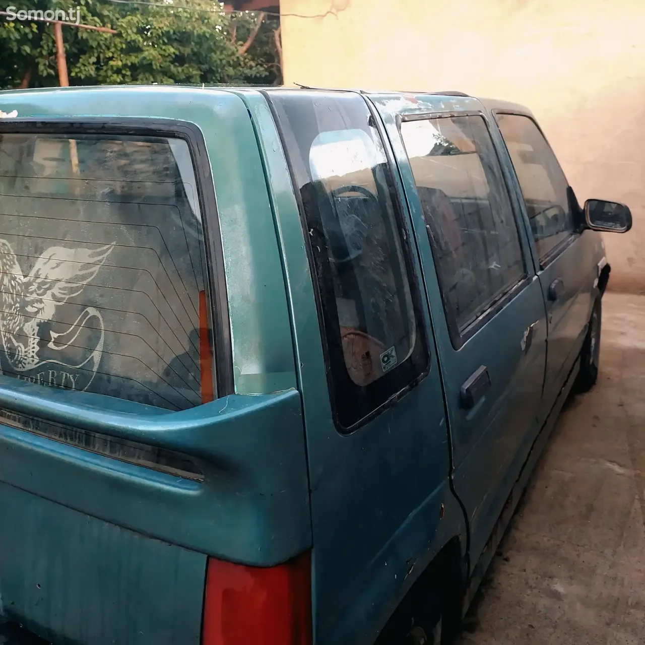 Daewoo Tico 1996 · 1.1 MT