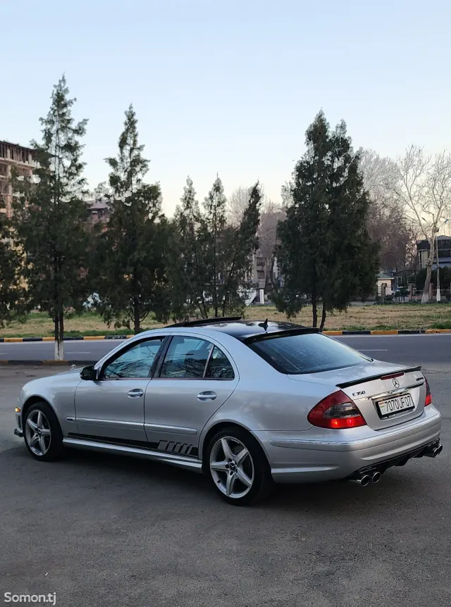 Mercedes-Benz E class 2007 · 3.5 AT