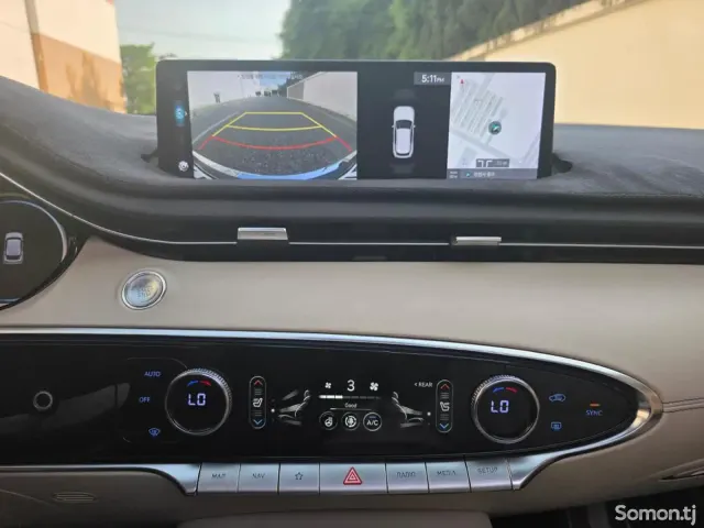 Hyundai Genesis 2021 · 2.5 AT