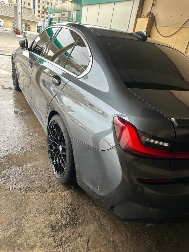 BMW 3 series 2021 · 2.2 AT