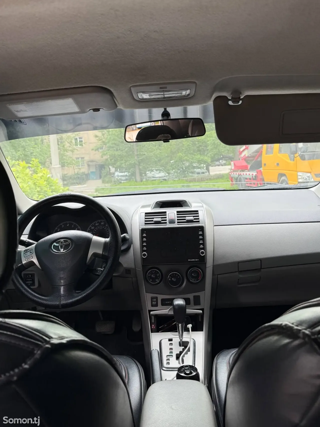 Toyota Corolla 2013 · 1.8 AT