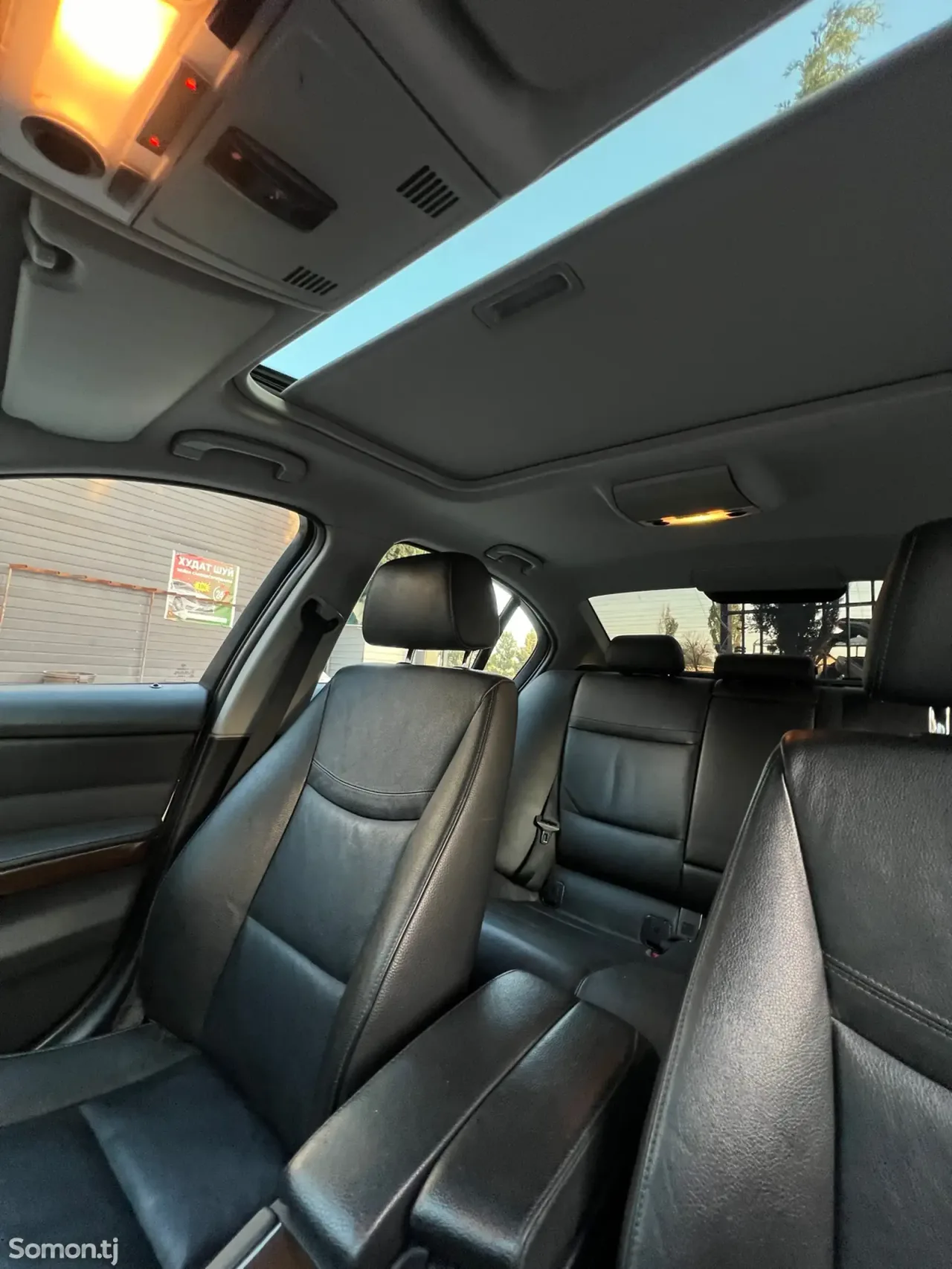 BMW 3 series 2011 · 2.0 AT