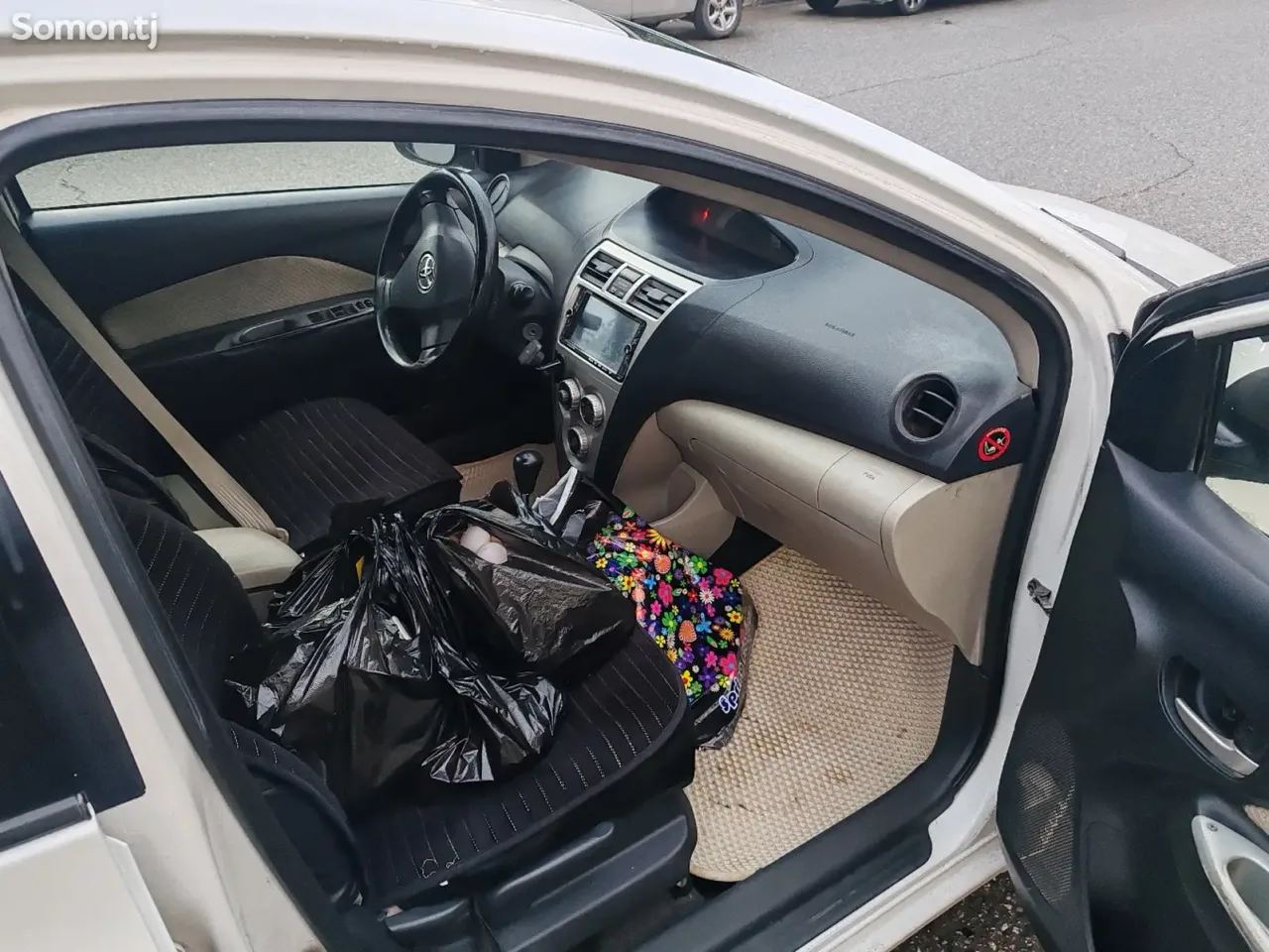 Toyota Belta 2006 · 1.1 AT