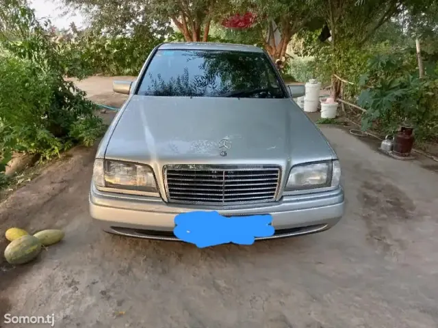 Mercedes-Benz C class 1995 · 1.8 MT