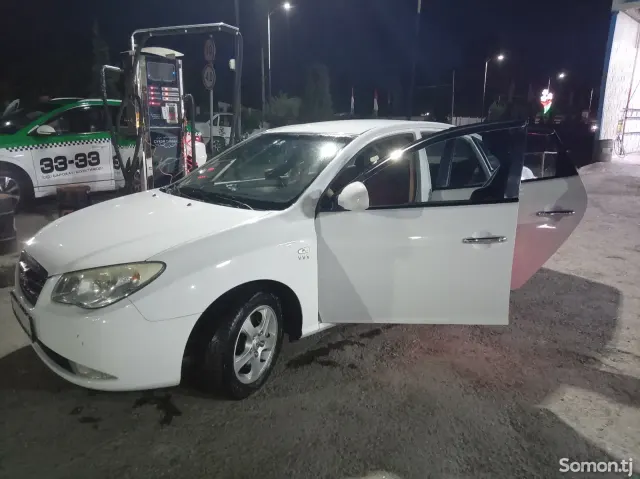 Hyundai Avante 2007 · 1.6 AT