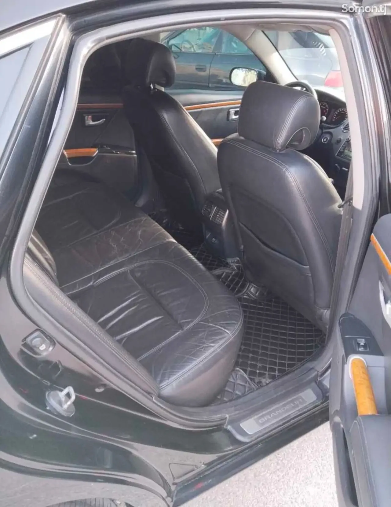 Hyundai Grandeur 2008 · 2.7 AT