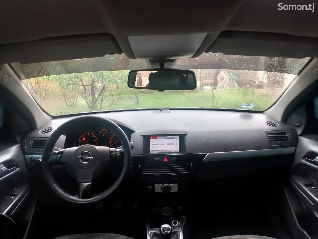 Opel Astra H 2010 · 1.7 MT