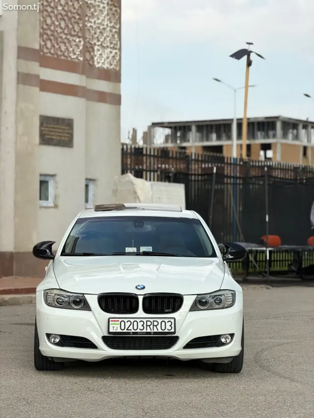 BMW 3 series 2010 · 2.0 AT