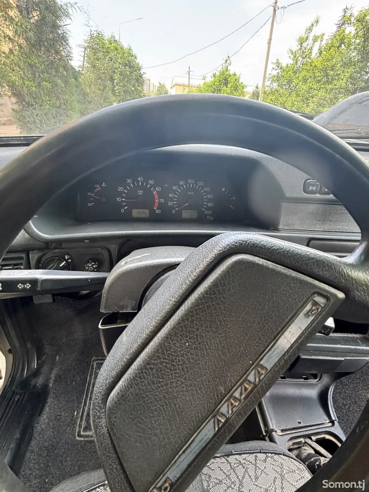 Lada (ВАЗ) 2113 2002 · 1.6 MT