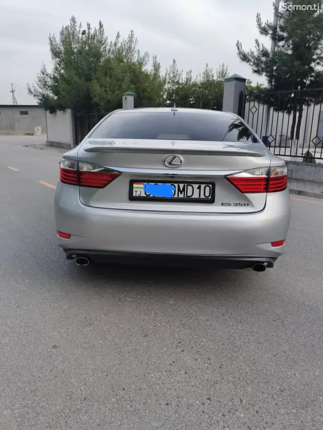 Lexus ES series 2013 · 3.5 AT