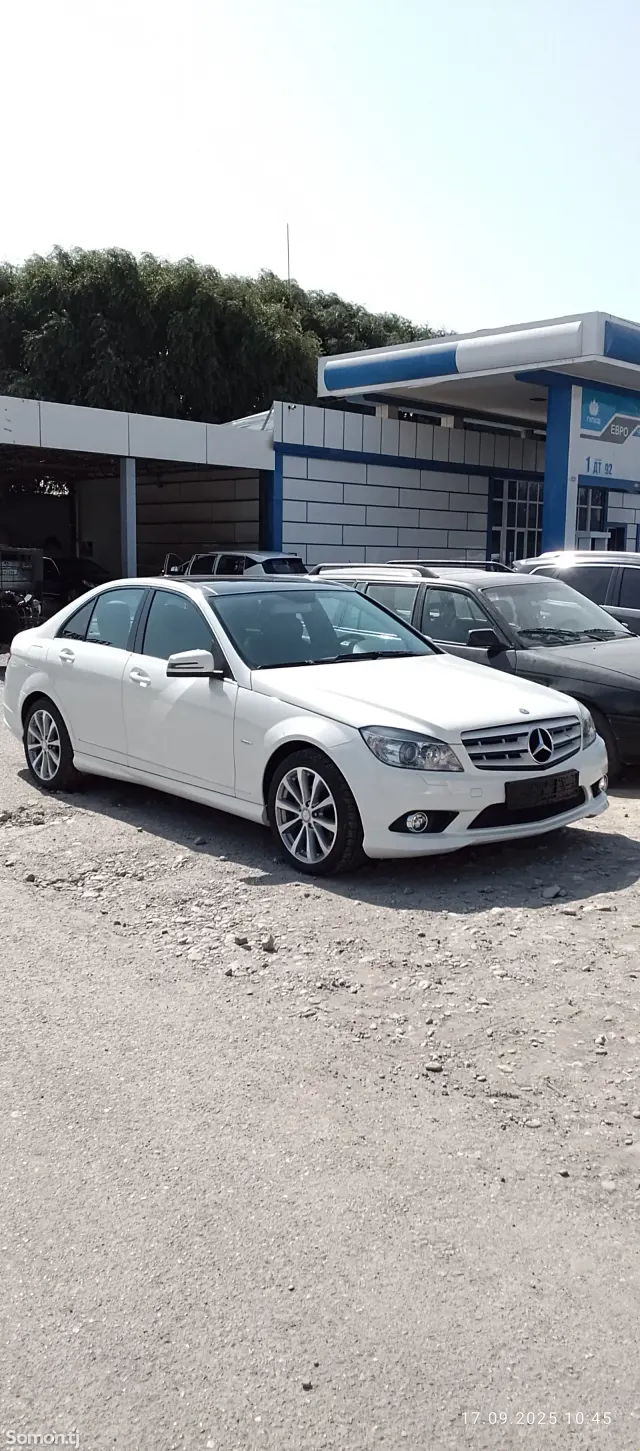 Mercedes-Benz C class 2010 · 2.0 AT