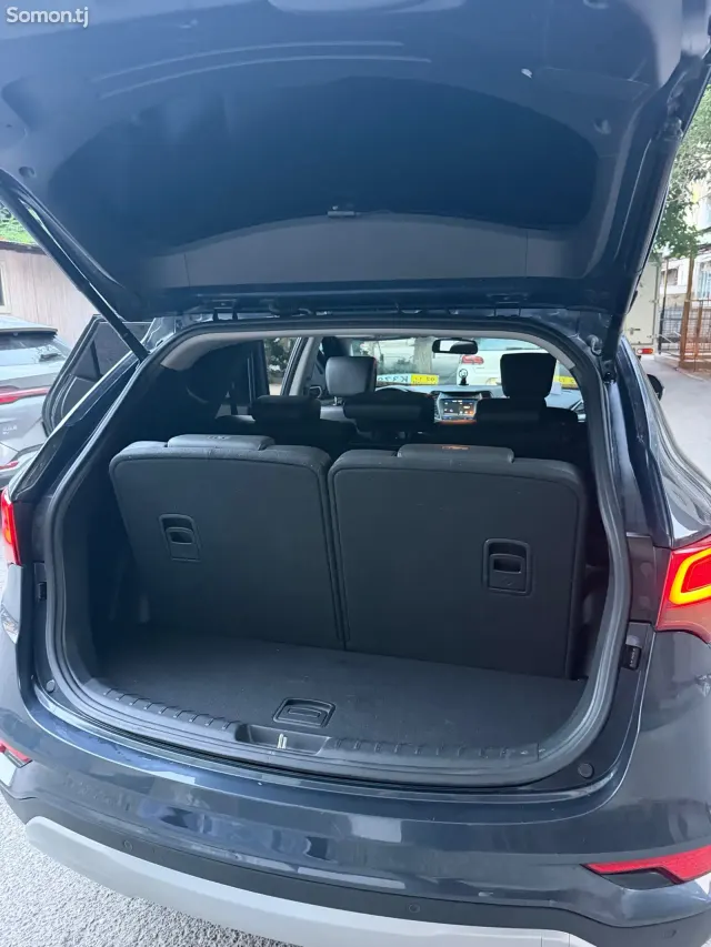 Hyundai Santa Fe 2015 · 2.0 AT