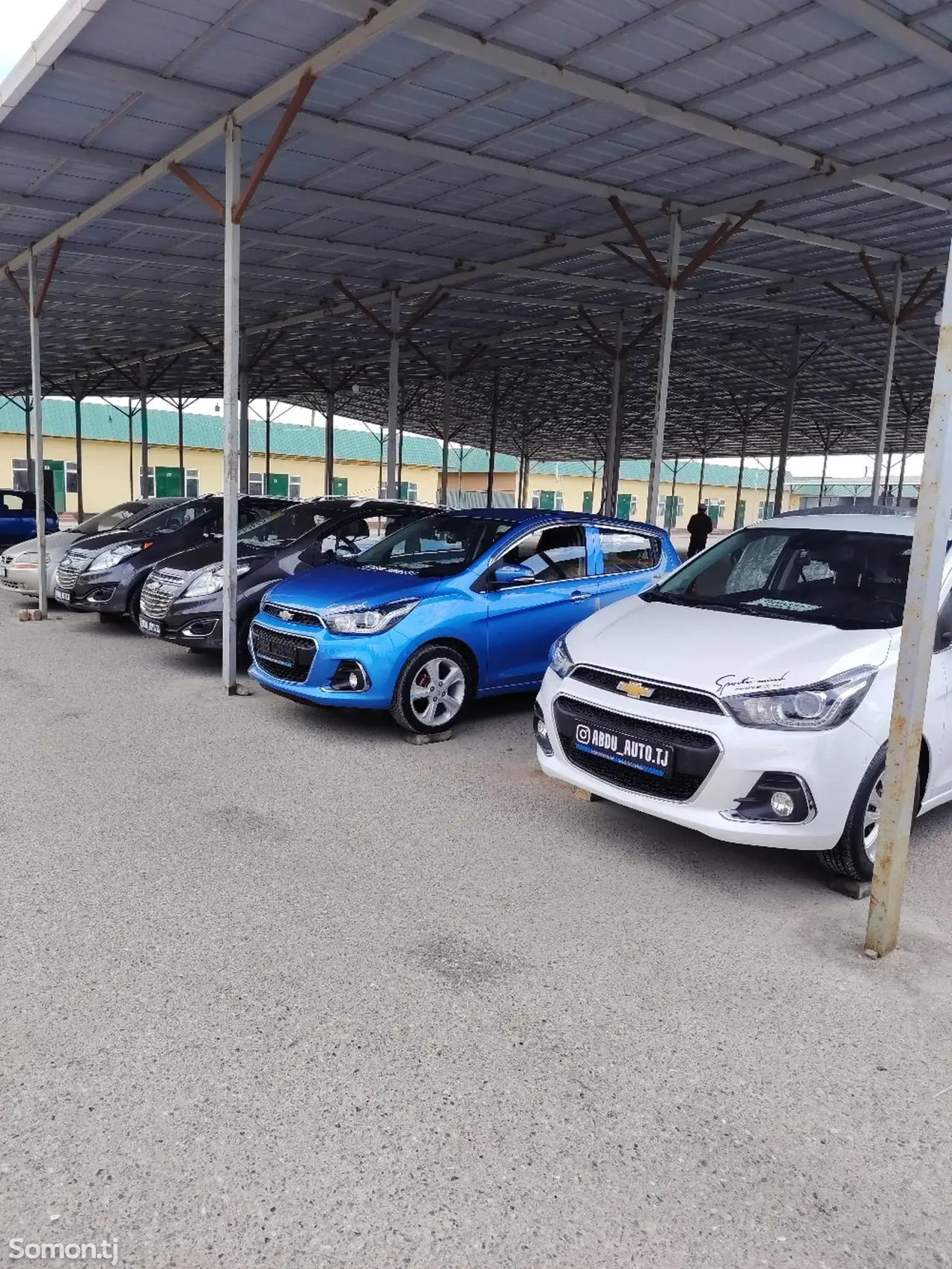 Chevrolet Spark 2015 · 1.0 AT