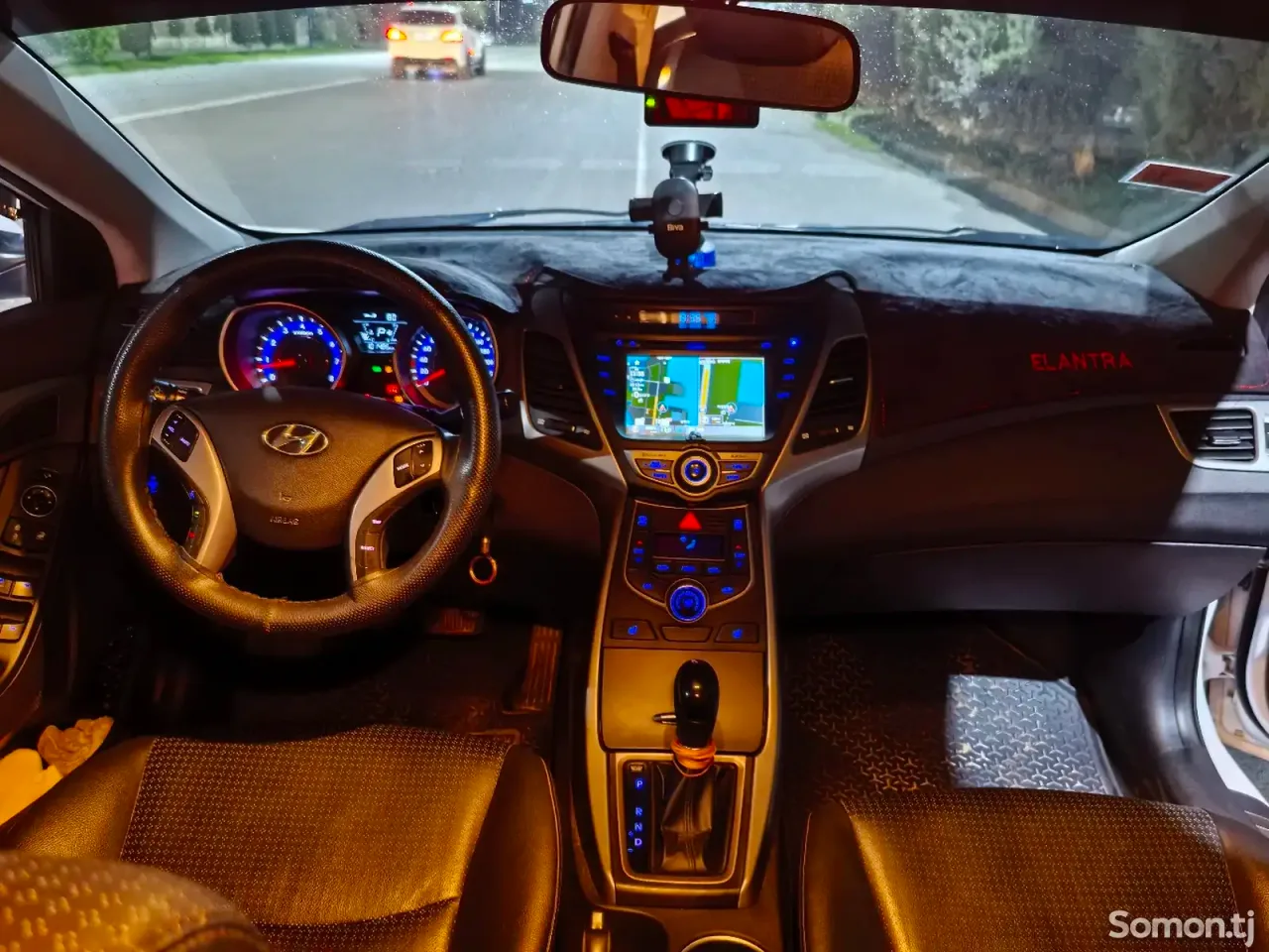 Hyundai Avante 2014 · 1.6 AT