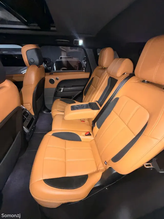 Land Rover Range Rover Sport 2018 · 3.0 AT