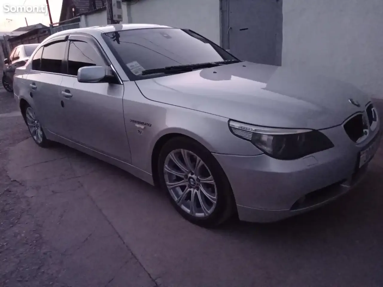 BMW 5 series 2005 · 2.5 AT