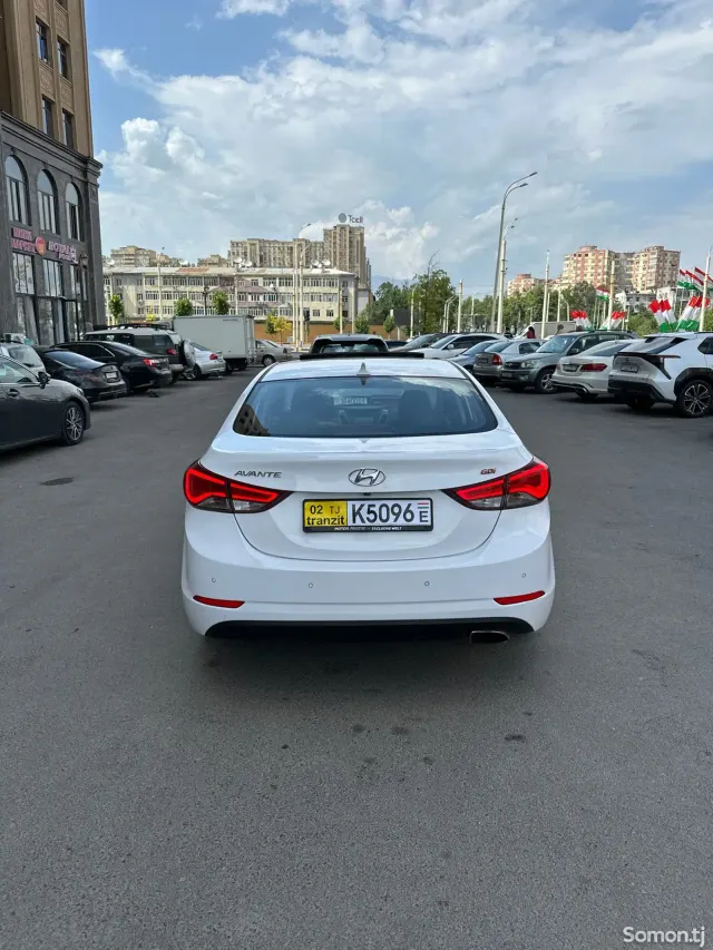 Hyundai Avante 2014 · 1.6 AT
