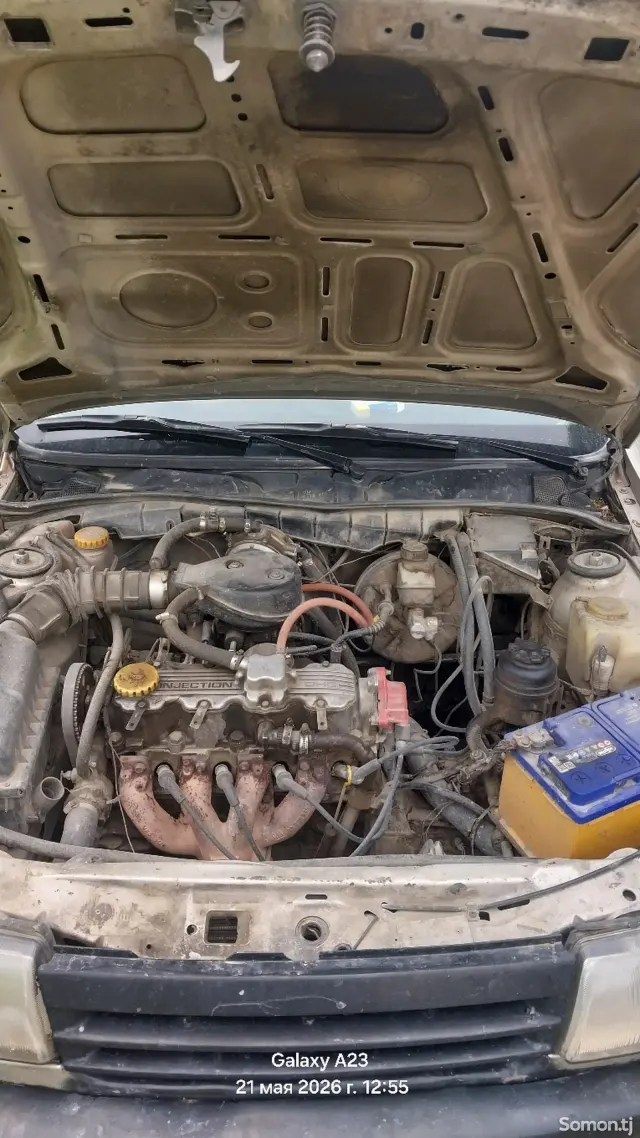 Opel Vectra A 1991 · 1.8 MT