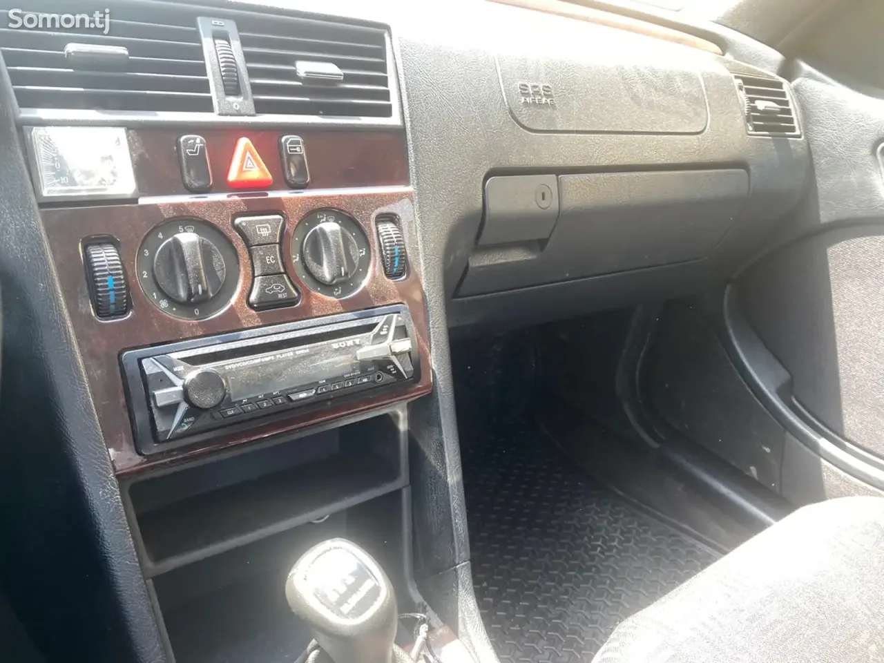 Mercedes-Benz C class 1998 · 2.2 MT