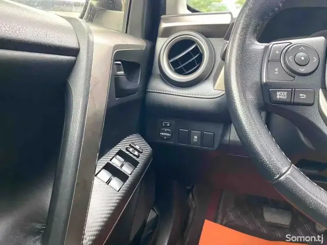 Toyota RAV 4 2015 · 2.5 AT