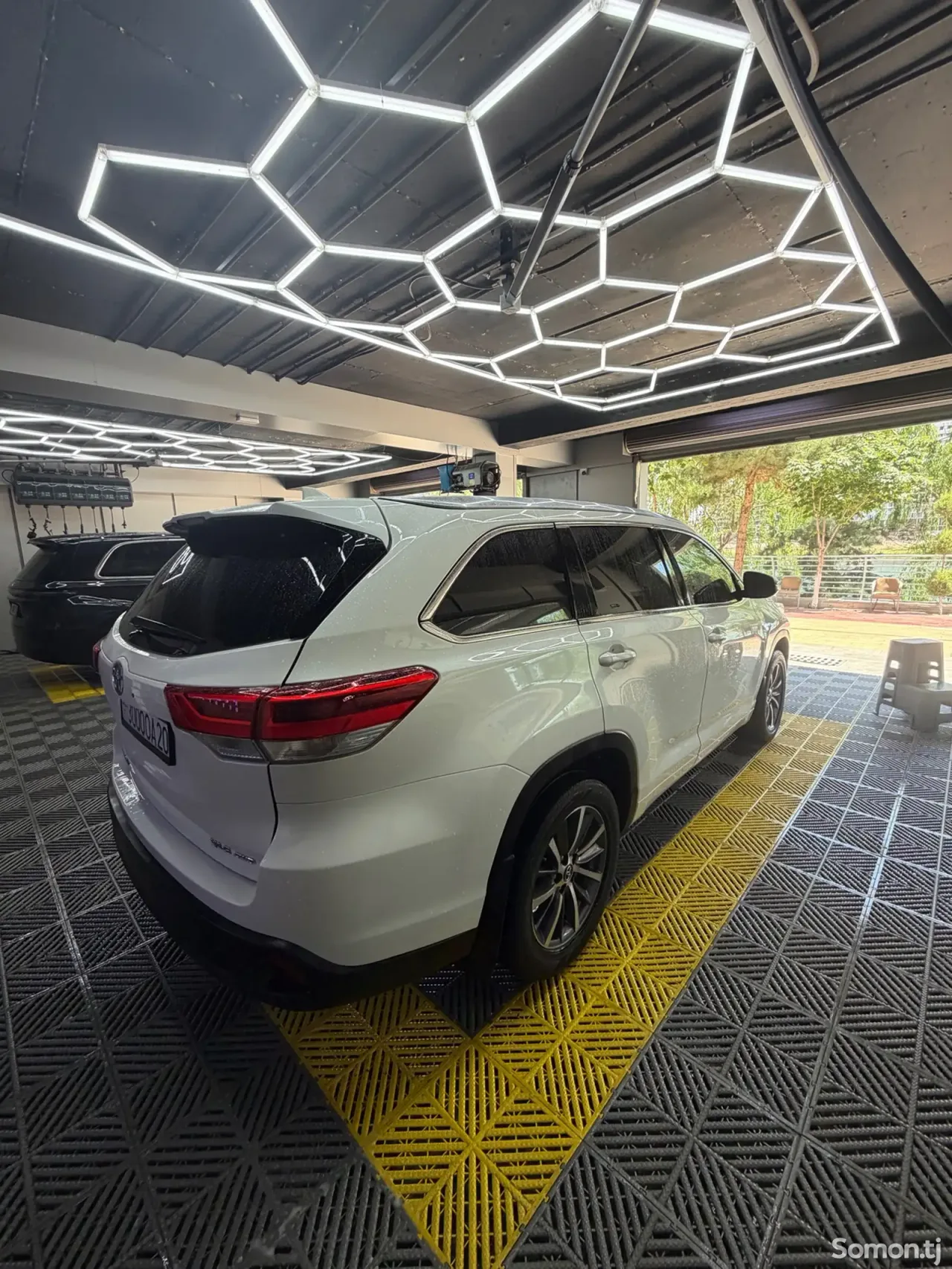 Toyota Highlander 2017 · 3.5 AT