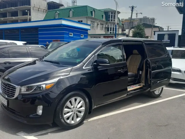 Kia Sedona 2015 · 3.3 AT