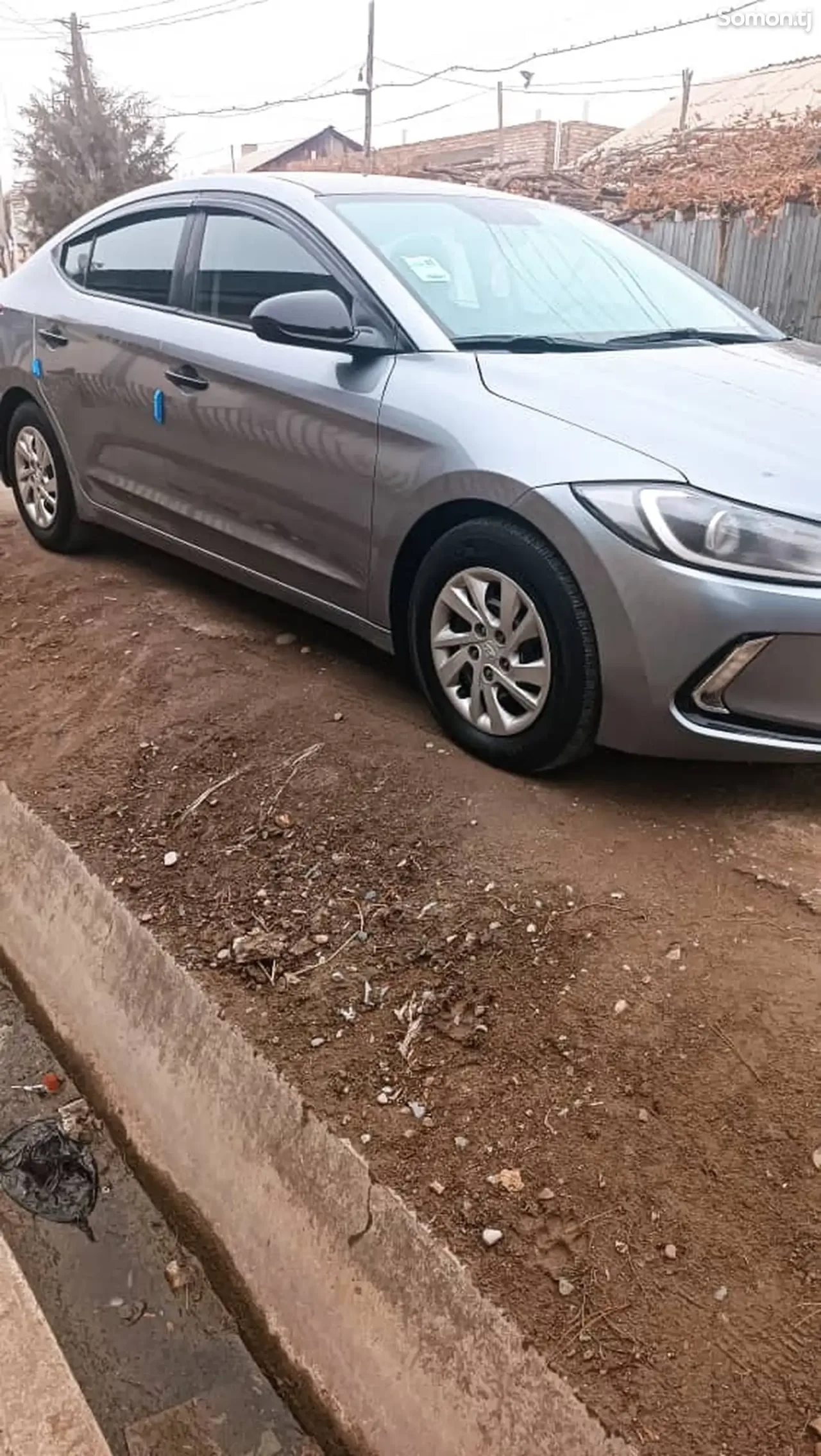 Hyundai Elantra 2017 · 2.0 AT
