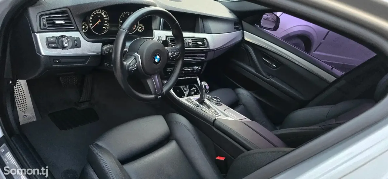 BMW 5 series 2014 · 3.0 AT