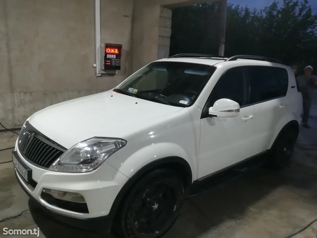 Ssang Yong Rexton 2015 · 2.0 AT