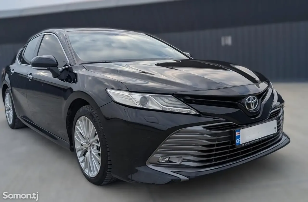 Toyota Camry 2019 · 3.5 AT