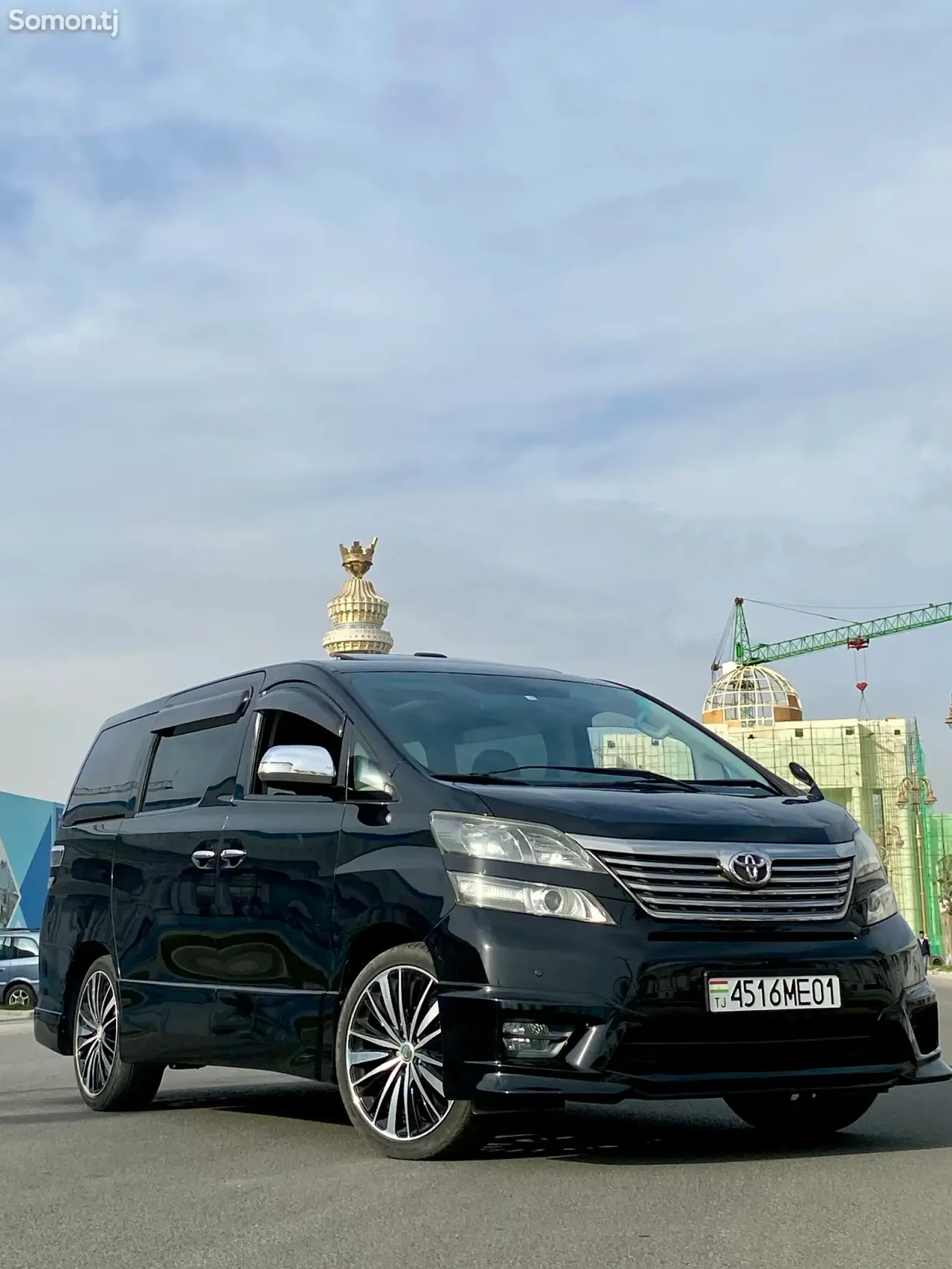 Toyota Vellfire 2011 · 2.4 CVT