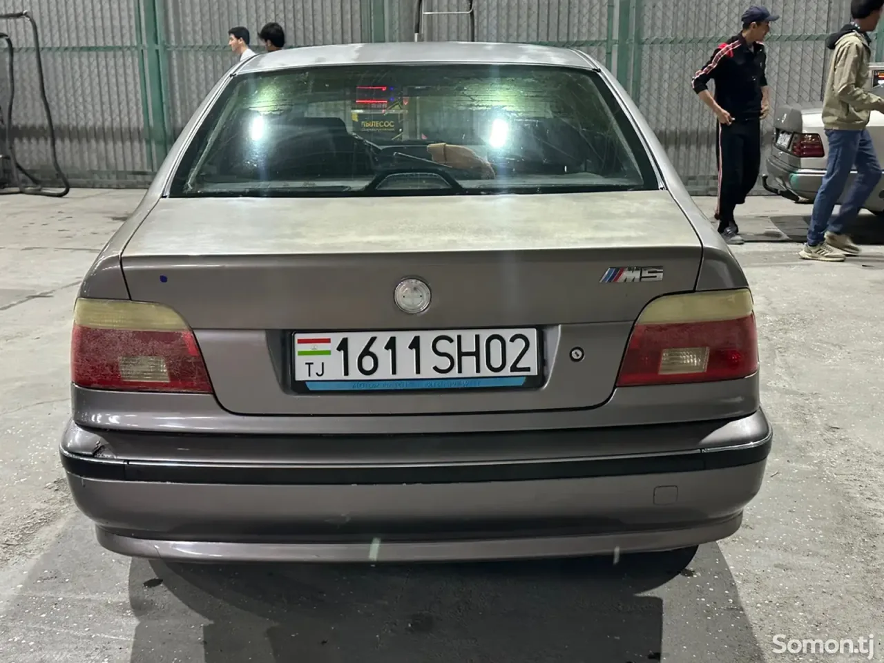 BMW 5 series 1999 · 2.0 MT