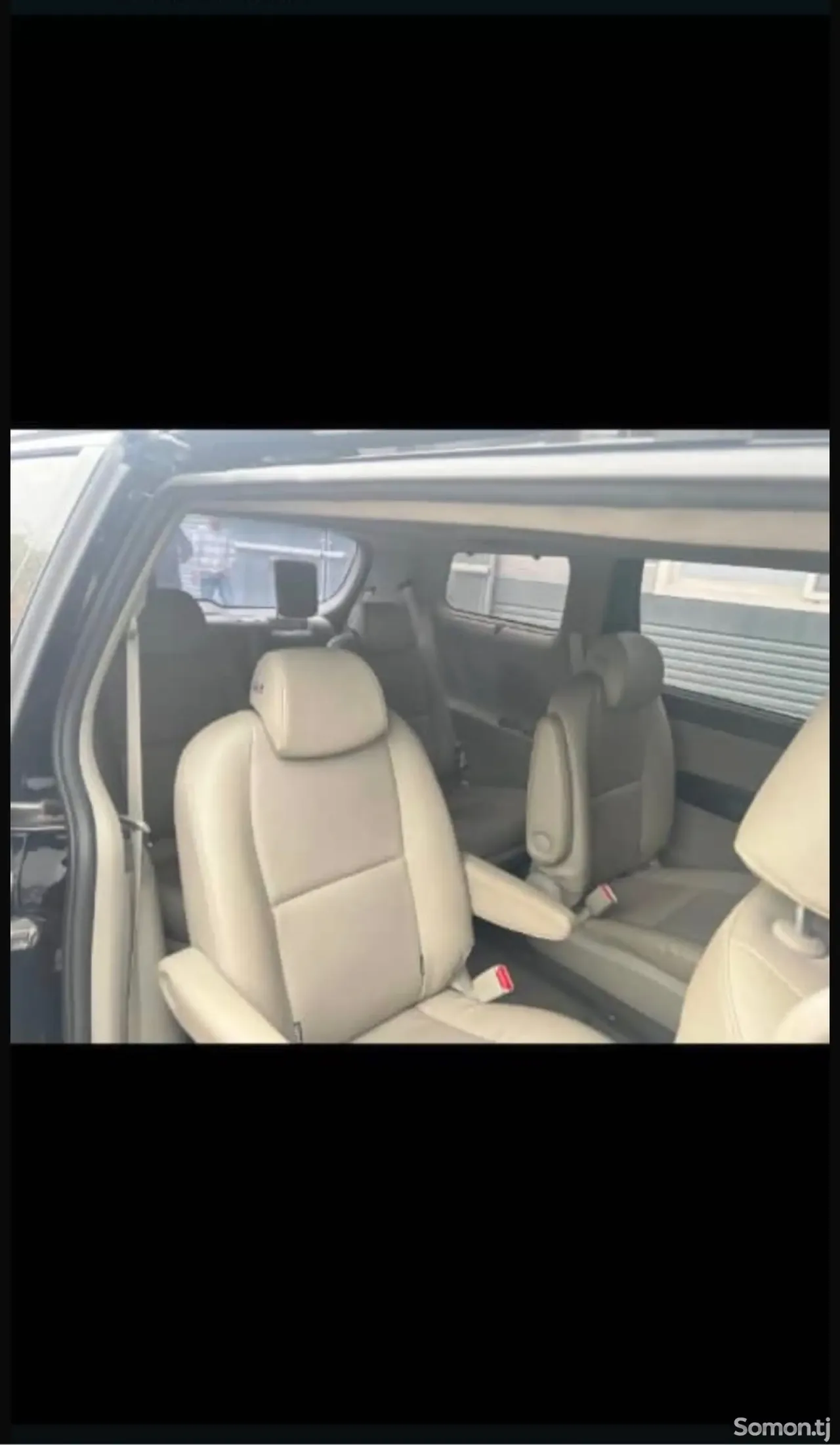 Kia Carnival 2015 · 2.2 AT