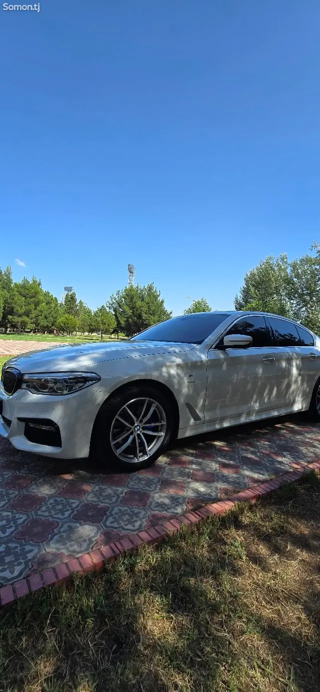 BMW 5 series 2017 · 2.0 AT