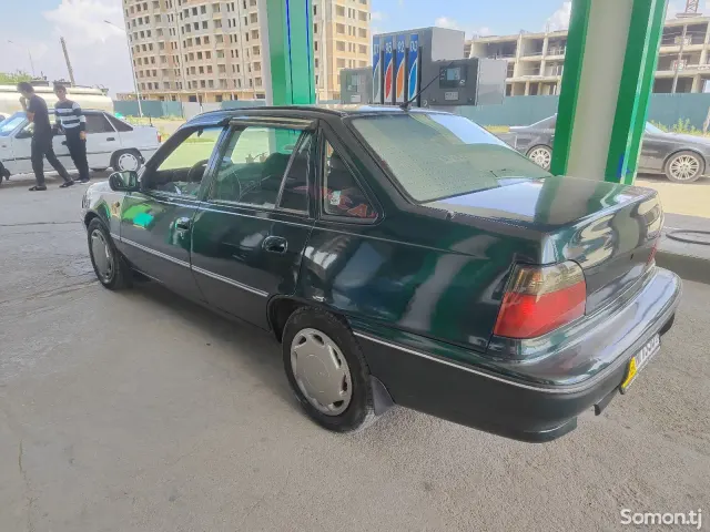 Daewoo Nexia 1996 · 1.6 MT