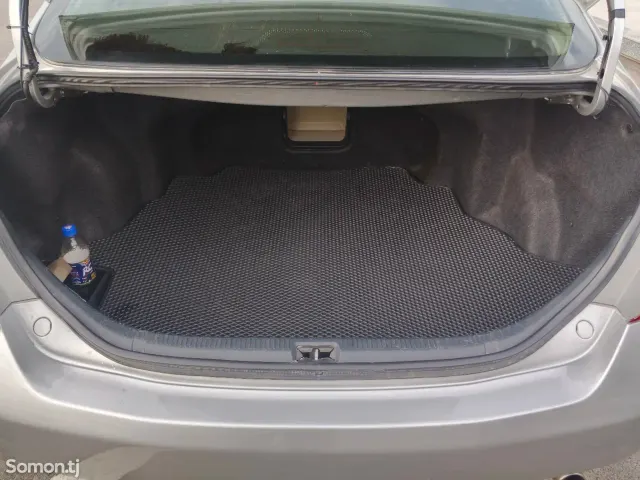 Toyota Camry 2008 · 2.4 AT
