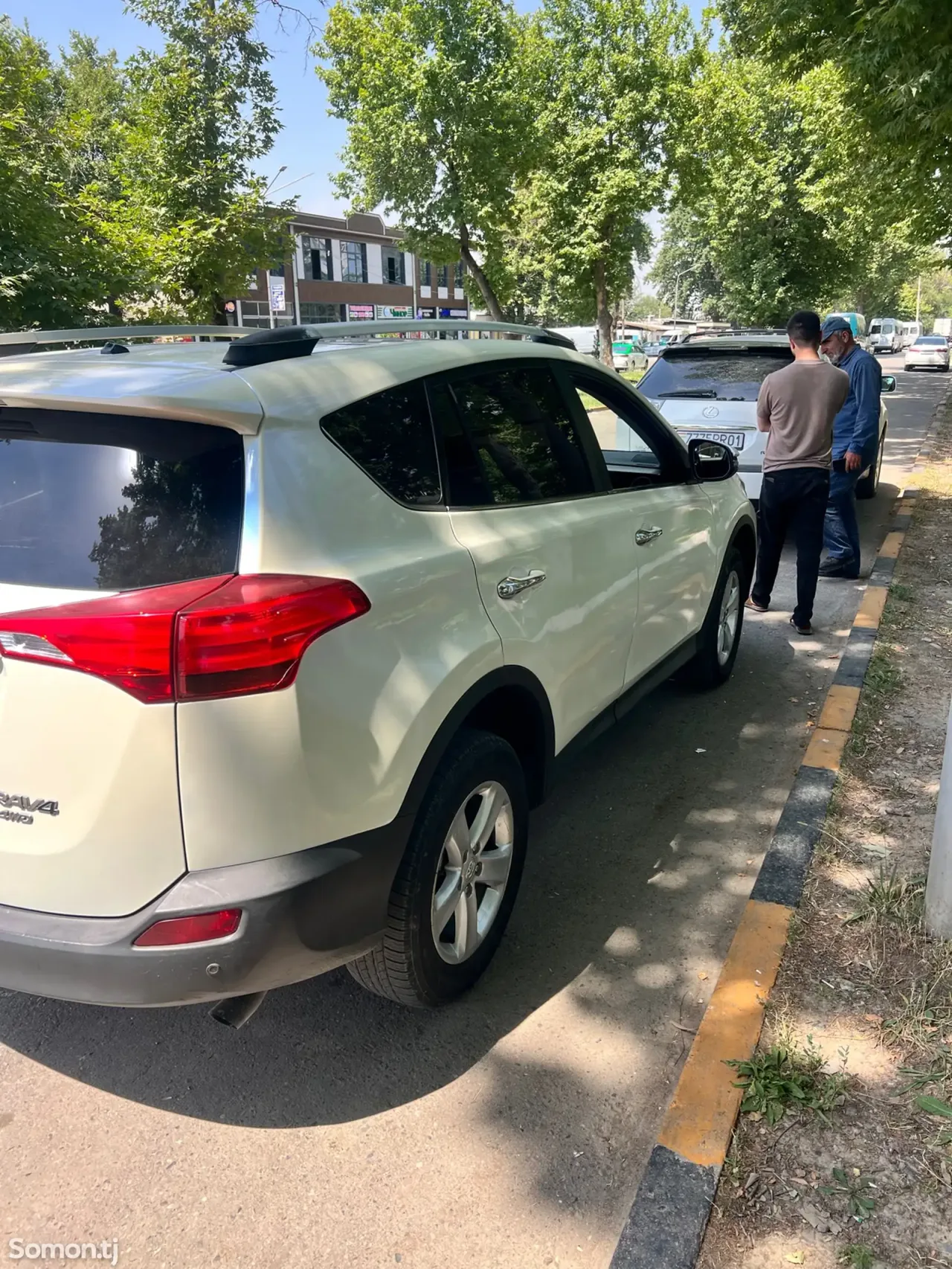 Toyota RAV 4 2015 · 2.5 AT