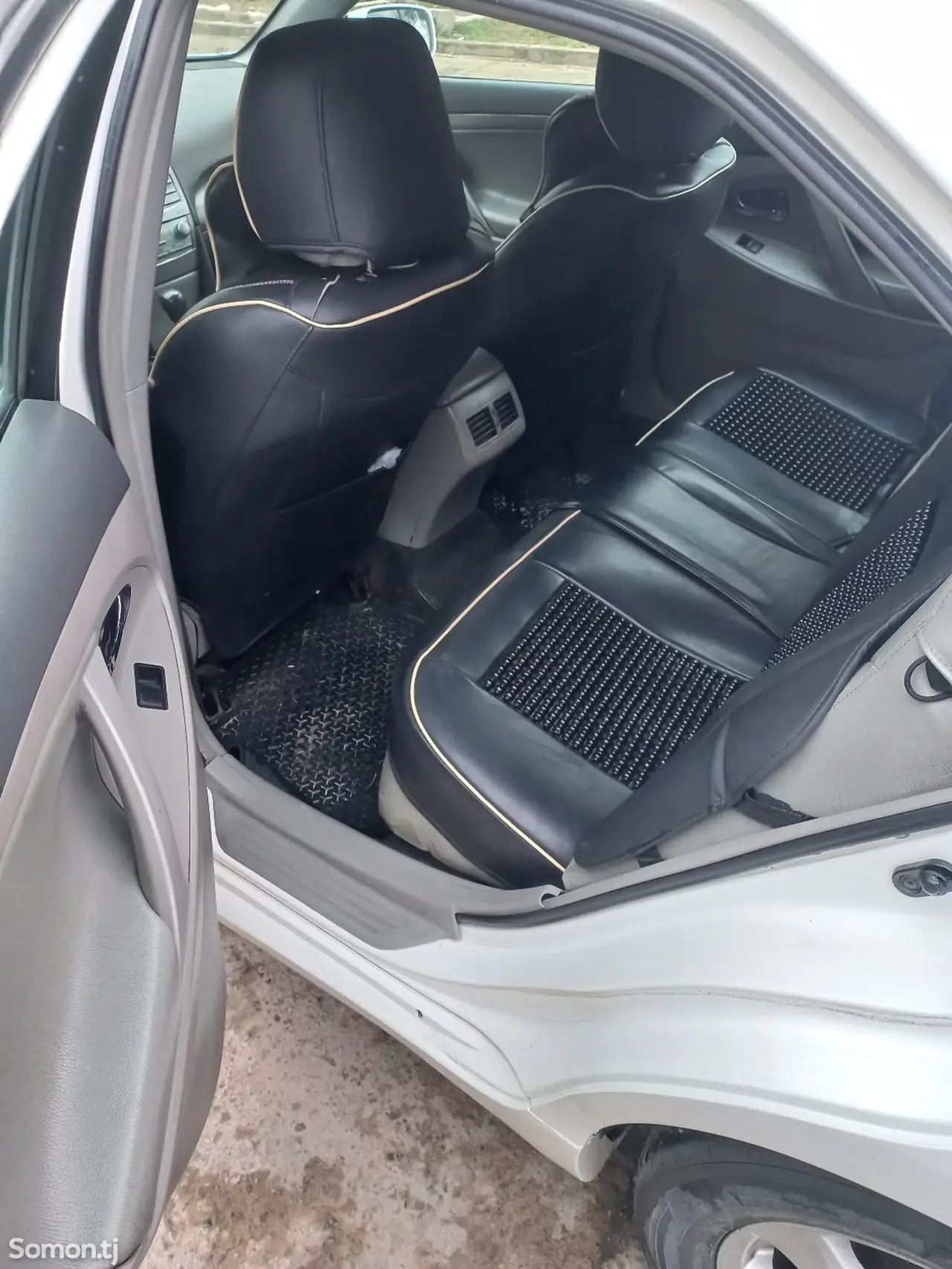 Toyota Camry 2008 · 2.4 AT