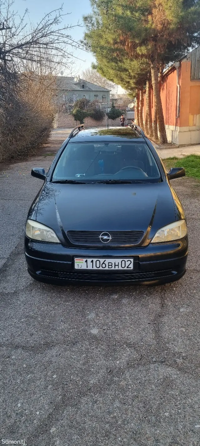 Opel Astra G 1998 · 1.6 MT