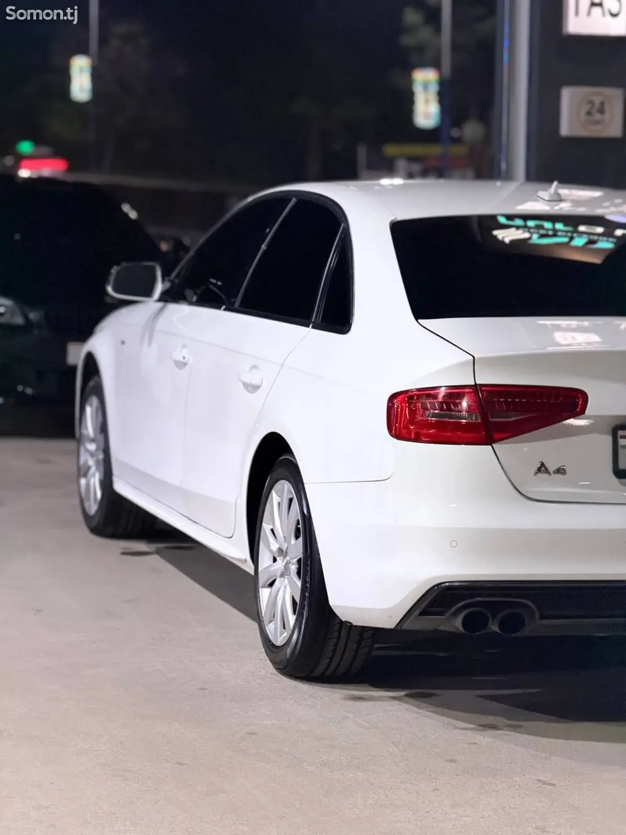 Audi A4 2015 · CVT