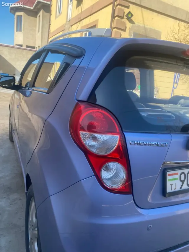 Chevrolet Spark 2015 · 1.3 AT