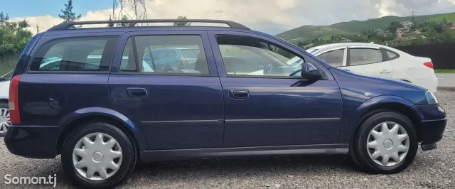 Opel Astra G 1998 · 1.6 MT