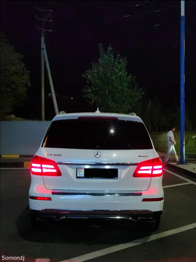 Mercedes-Benz GLS 2017 · 3.0 AT