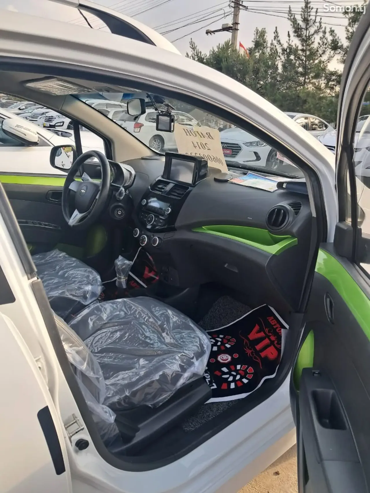 Chevrolet Spark 2014 · 1.1 AT