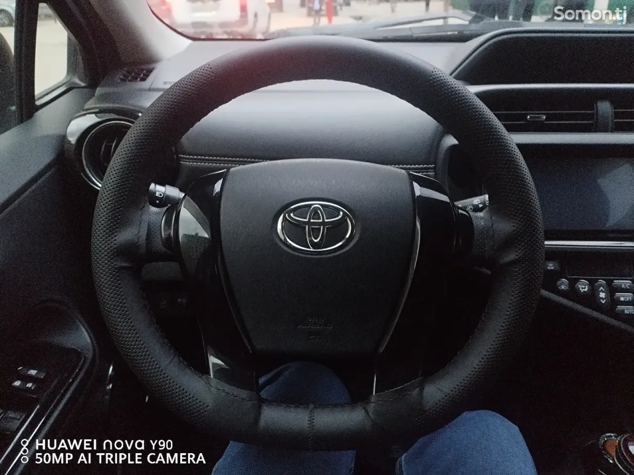 Toyota Aqua 2014 · 1.5 AT