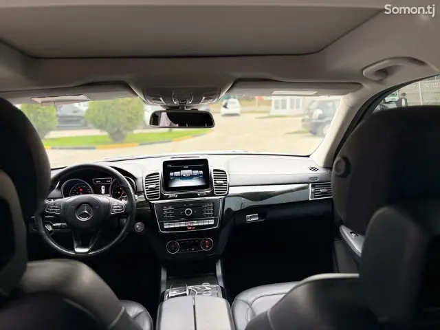 Mercedes-Benz GLS 2017 · 3.5 AT
