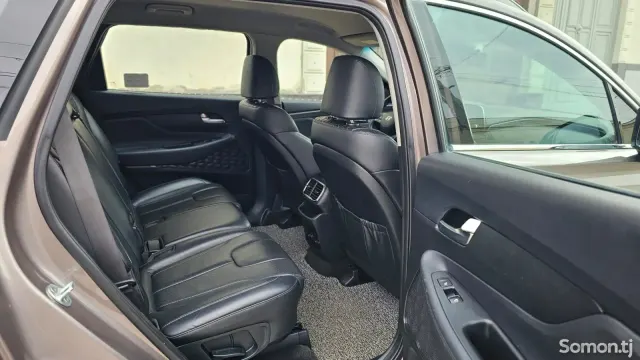 Hyundai Santa Fe 2018 · 2.0 AT