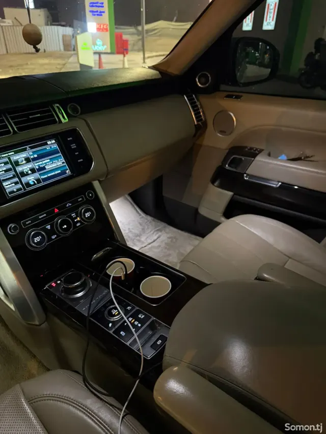 Land Rover Vogue 2014 · 5.0 AT